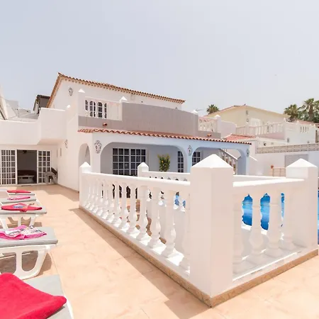 Beautiful 3 Bedroom *