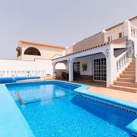 Beautiful 3 Bedroom Callao Salvaje