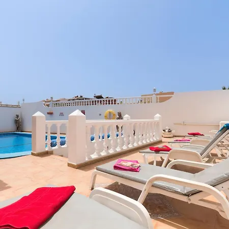 Beautiful 3 Bedroom * Callao Salvaje