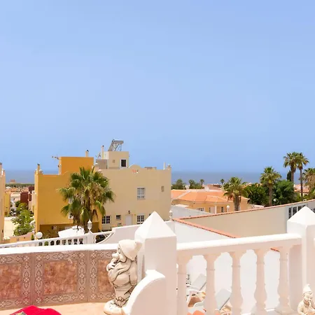 Beautiful 3 Bedroom Vila *