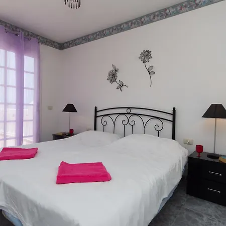 Villa Beautiful 3 Bedroom *